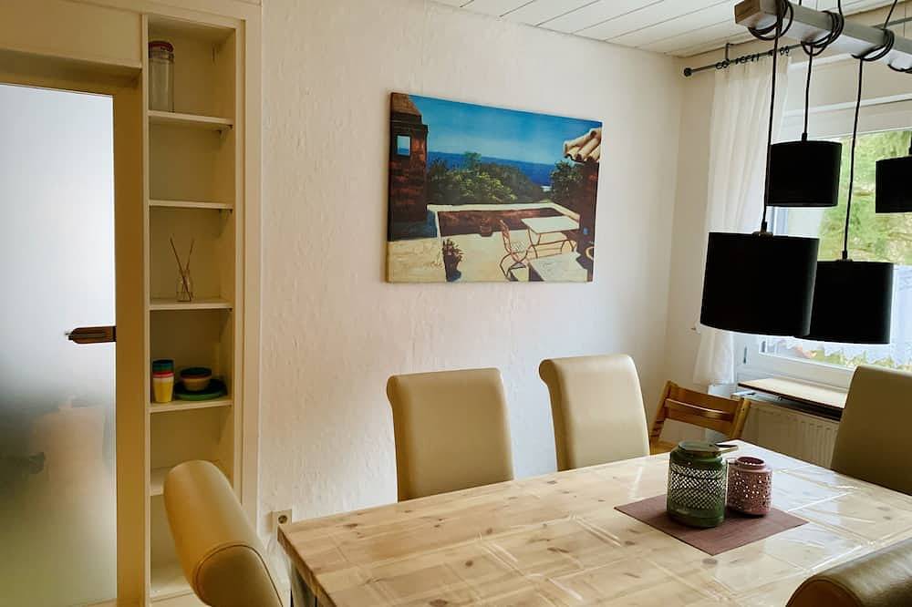 Cozy modern vacation home in St. Andreasberg with Wlan (new) in Sankt Andreasberg, Braunlage