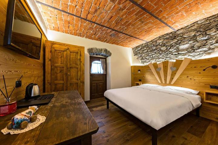 Gîte pour 2 personnes, avec jacuzzi ainsi que terrasse et jardin dans Arnad - 2