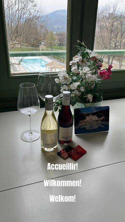 Gîte pour 2 personnes, avec vue ainsi que jardin et piscine à Montbrun-les-Bains - 3