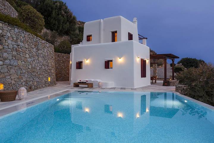 Villa with pool for 8 people, with terrace and garden in Mykonos