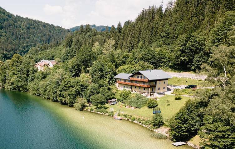 Ferienwohnung für 4 Personen, mit Balkon/Terrasse und Balkon sowie Garten und Seeblick in Lunz am See - 2