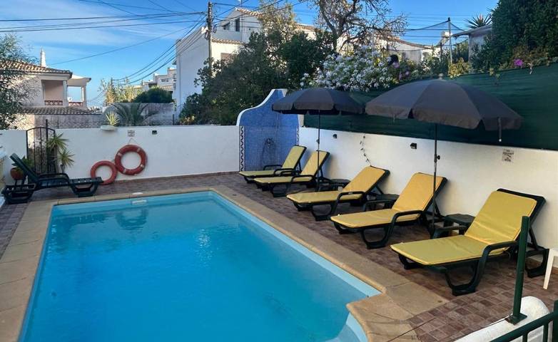 Gîte pour 2 personnes, avec piscine ainsi que jardin et balcon à Lagos - 3