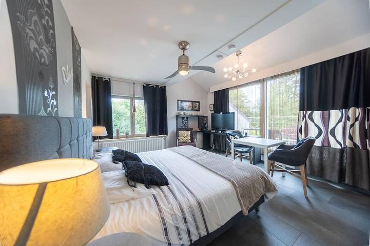 .Wellness-Ferienvilla für 12–16 Personen: Pool, Whirlpool, Sauna & Glamping in Paal, Beringen (Belgien)