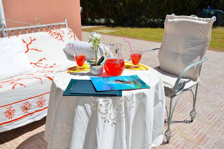 Ferienhaus für 5 Personen, mit Terrasse und Garten in Nora - 2