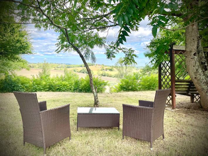 Location de vacances pour 6 personnes, avec piscine ainsi que jardin et balcon, adapté aux familles à Eymet - 3