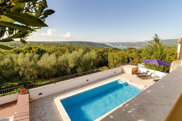 Ferienhaus für 8 Personen, mit Terrasse und Garten, mit Haustier - 1