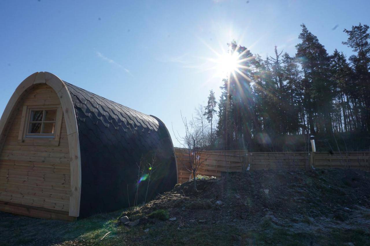 Romantischer Pod - Gegen Aufpreis mit Hot Tub - Whirlpool & Sauna in Hohenberg an der Eger, Powiat Wunsiedel im Fichtelgebirge