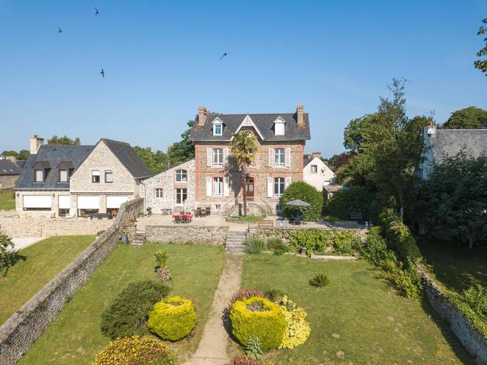 Location de vacances pour 2 personnes, avec Terrasse ainsi que Jardin et Vue à Saint-Samson-sur-Rance - 4
