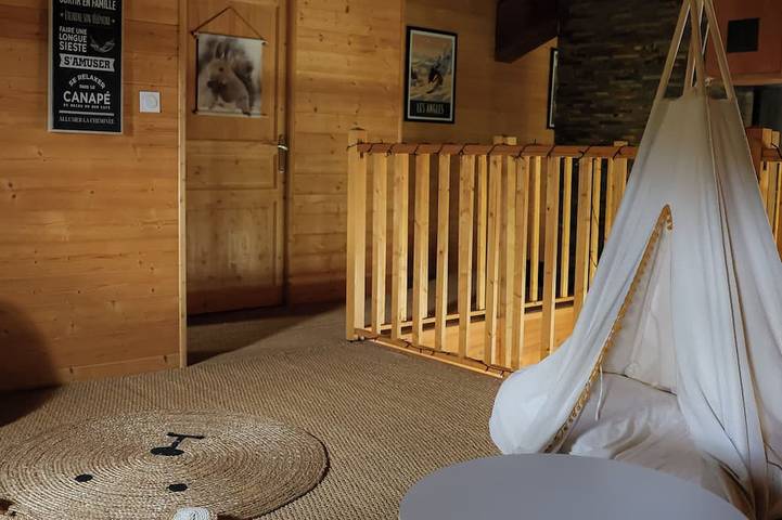 Gîte pour 10 personnes, avec piscine dans Fontpédrouse - 4