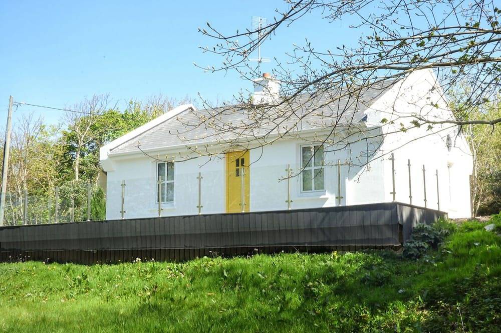 Log Cabin for 4 People in Glenties, County Donegal