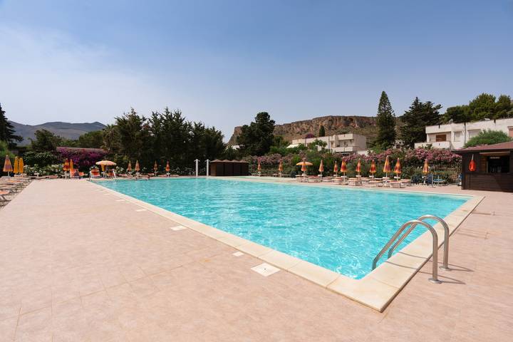 Villa pour 7 personnes, avec jardin, animaux acceptés en Sicile