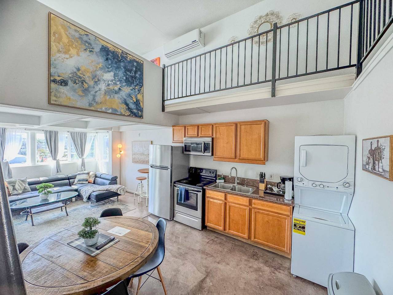 Entire apartment, 202  Little Italy Urban Oasis Amazing Views in San Diego, San Diego County