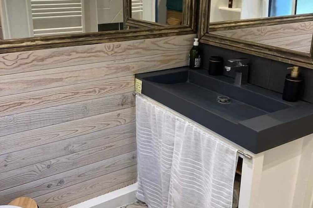 Entire apartment, La berge du Clain - Joli appartement à Poitiers in Poitiers, Vienne