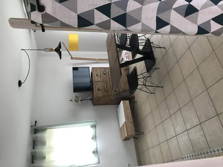 Gîte pour 2 personnes, avec piscine ainsi que vue et jardin à Prayssac - 4