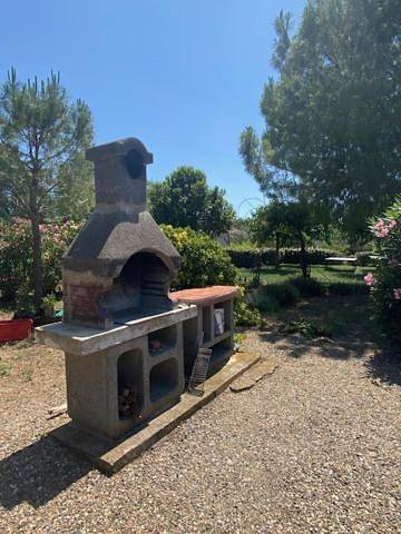 Gîte pour 2 personnes, avec jardin ainsi que piscine et vue à Montagnac - 4