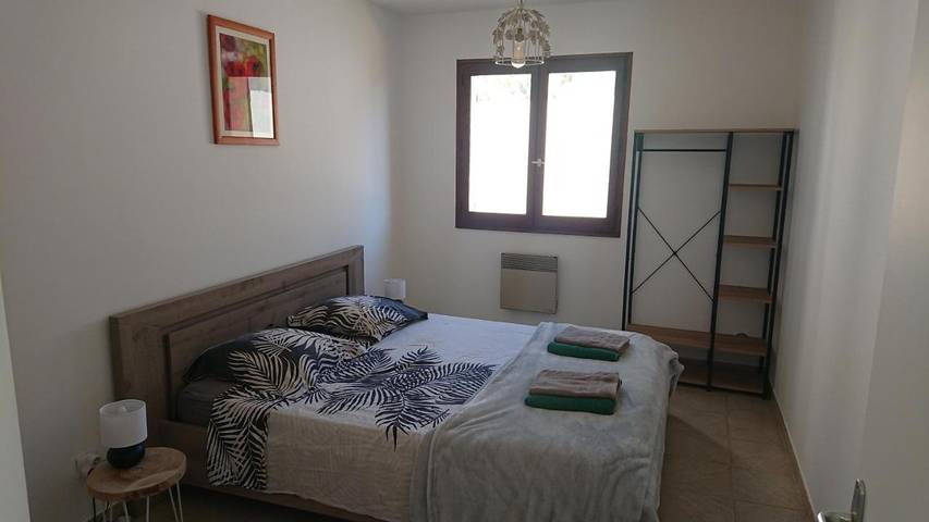 Gîte pour 4 personnes, avec jardin et vue à Ville-di-Pietrabugno - 2