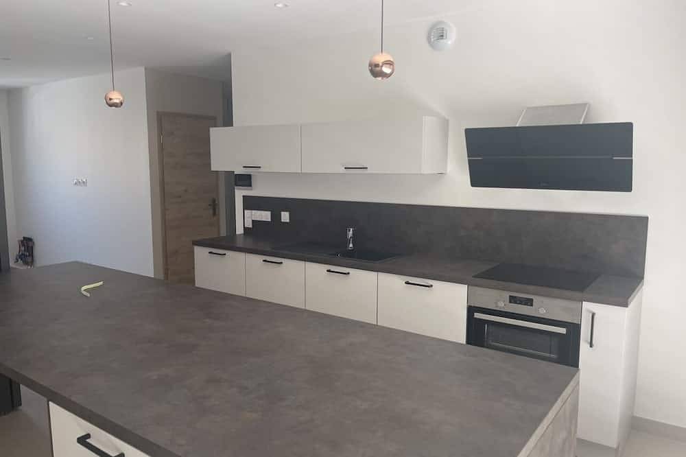 Appartement entier, 1 bedroom apartment in villeurbanne in Villeurbanne, Lyon et ses environs