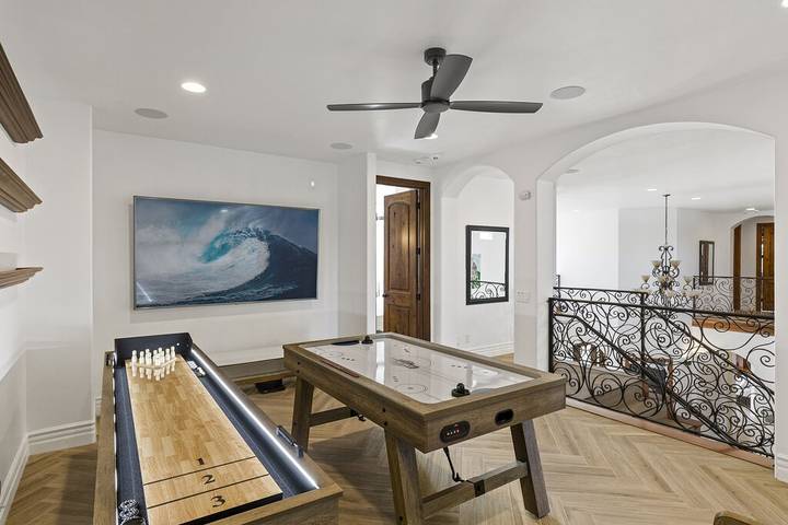 Vacation rental for 16 people, with balcony in Temecula City