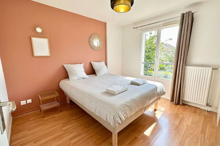 Location de vacances pour 8 personnes, animaux acceptés à Houilles - 2