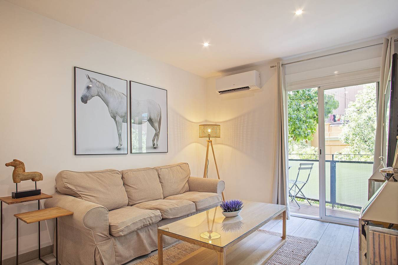 Entire apartment, Ref. 348735 in Barcelona Centre, Barcelona