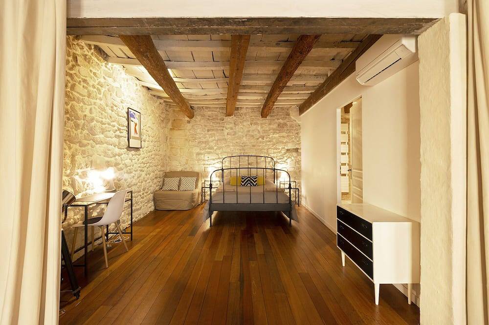 Ganze Wohnung, Neu! Charmante Wohnung im historischen Zentrum von Uzès in Uzès, Nimes und Umgebung