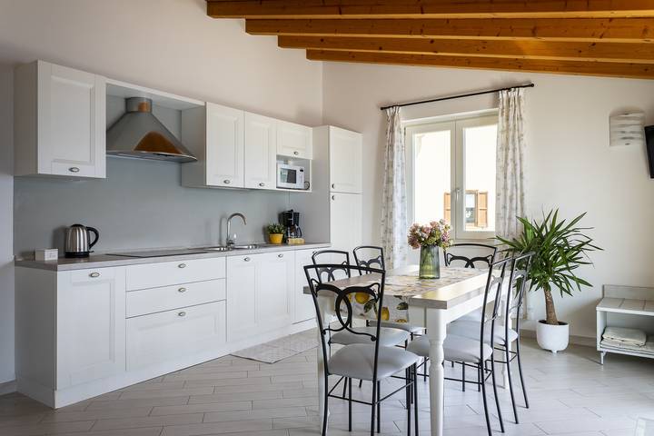 Ganze Ferienwohnung, .Albicocca by Garda FeWo in Tignale, Gardasee-Berge