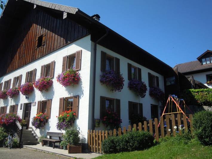 Ferienhaus für 4 Personen, mit Terrasse am Attersee