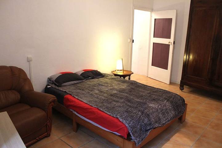 Appartement entier, Grand appartement  à 800 m de la cascade de la vis in Saint-Laurent-le-Minier, Région du Vigan