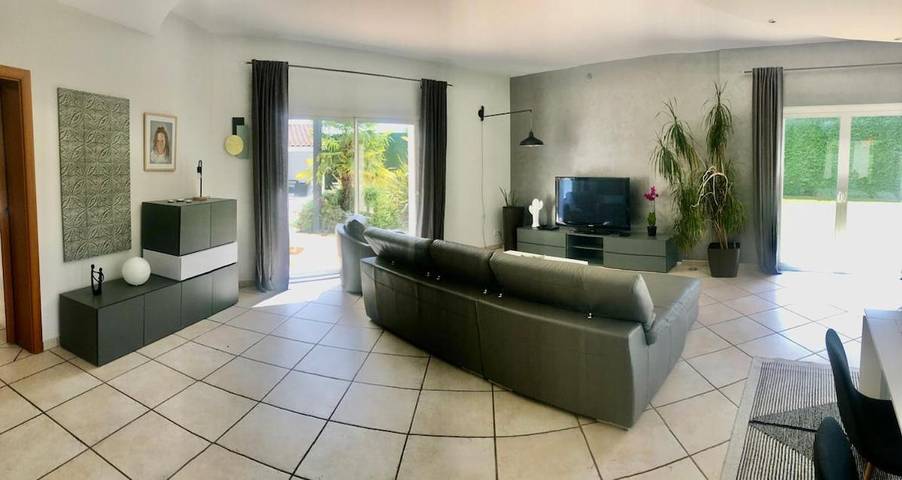 Location de vacances pour 10 personnes, avec jardin et piscine, animaux acceptés à Castelmaurou - 2