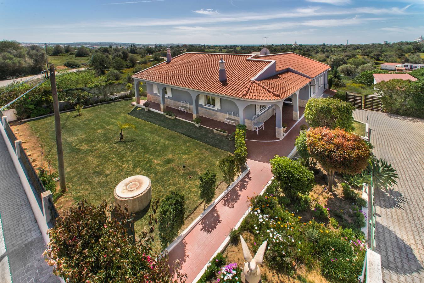 5Br w Private Pool & Snooker Table in Armação de Pera, Faro District