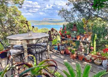 Villa pour 2 personnes, avec vue et jardin, animaux acceptés dans Costa Smeralda