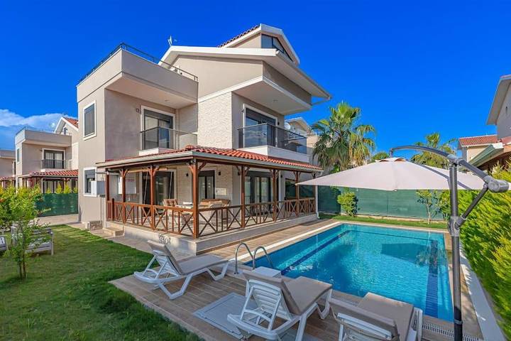 Villa für 6 Personen, mit Ausblick und Garten sowie Pool in Belek