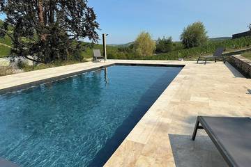 Location de vacances pour 11 personnes, avec balcon et jardin à Sancerre