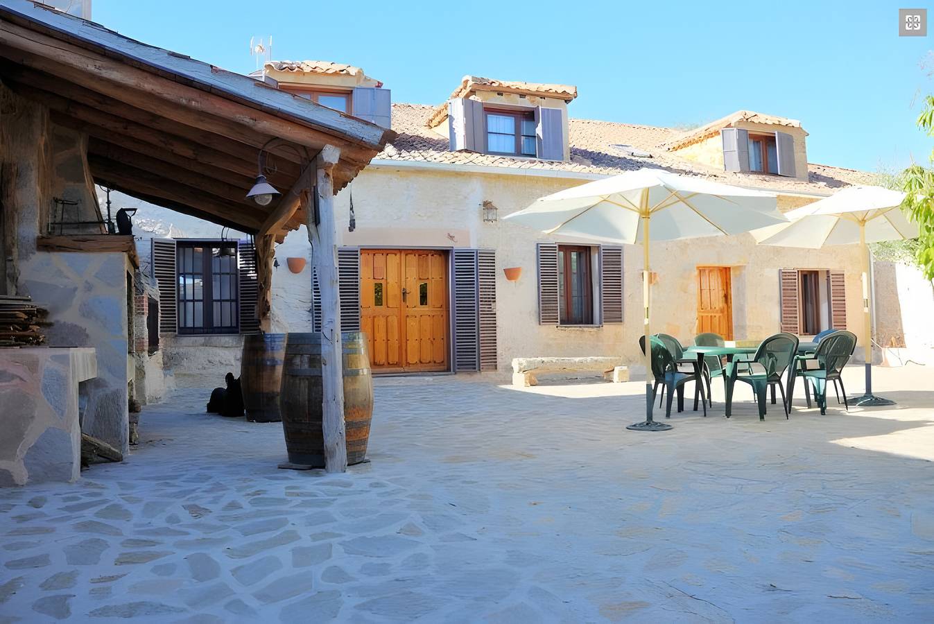 Casa Rural 'El Escondite De Los Duendes' avec Vue sur la Montagne, Jardin Privé et Wi-Fi in Sepulveda, Province de Ségovie