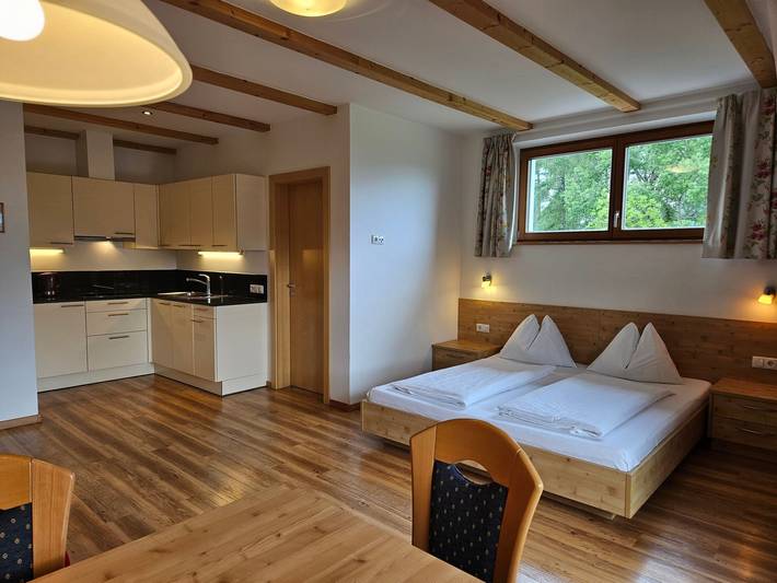 Hütte für 4 Personen, mit Balkon und Terrasse sowie Garten und Pool am Kronplatz - 4