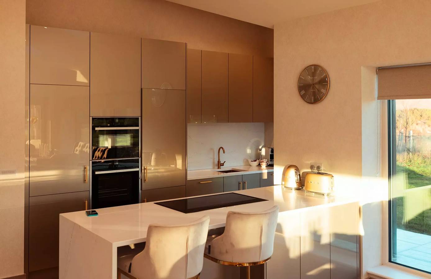 Lake Cottage in Connemara