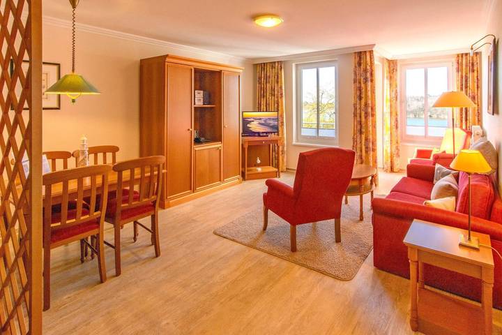 Ferienwohnung für 4 Personen, mit Sauna und Balkon sowie Seeblick in Bansin