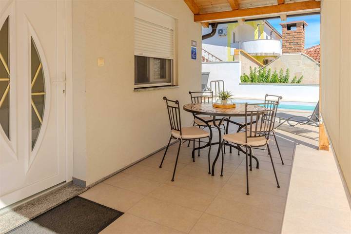 Villa für 6 Personen, mit Terrasse in Privlaka - 3