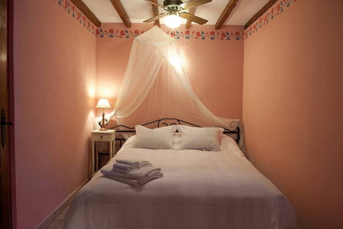 Apartamento entero, Apartamento acogedor en Robledillo de Gata, 45 m² con jardín in Robledillo de Gata, Sierra de Gata