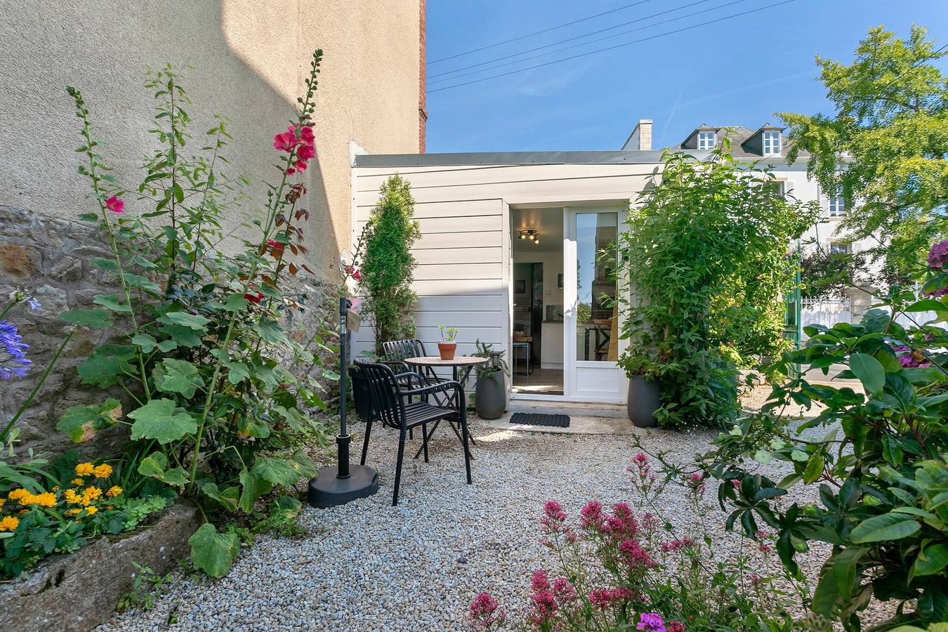 Studio entier, Studio « Le P'tit Bécot De Paimpol » avec terrasse privée, jardin privé et Wi-Fi in Paimpol, Côte de Goëlo