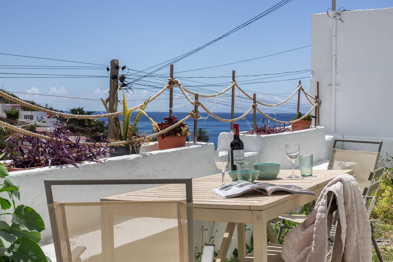Casa de vacaciones 'Mojo Surf' con vistas al mar, Wi-Fi y aire acondicionado in Anaga, Santa Cruz de Tenerife