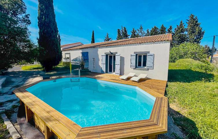 Ferienhaus für 2 Personen, mit Terrasse und Pool in Frankreich