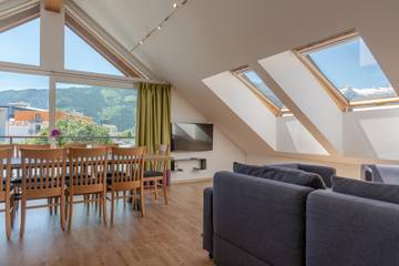 Ferienwohnung für 12 Personen, mit Balkon in Zell am See