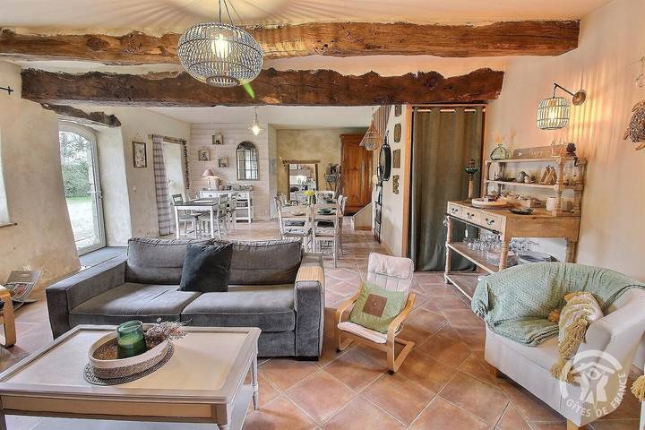 Gîte pour 8 personnes, avec terrasse et jardin à Saint-Samson-sur-Rance - 2