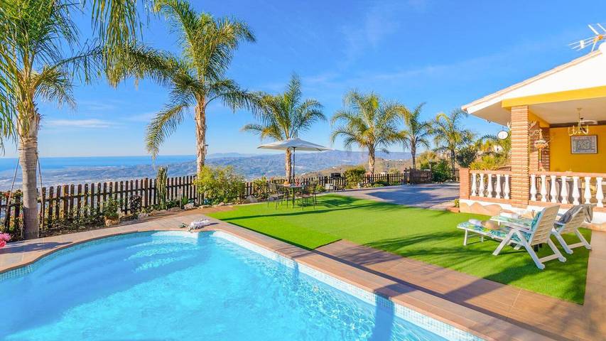 Villa pour 6 personnes, avec piscine et balcon/terrasse à Arenas - 2