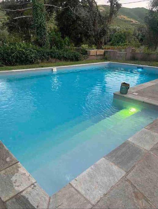 Gîte pour 4 personnes, avec jardin et piscine à Rogliano - 4