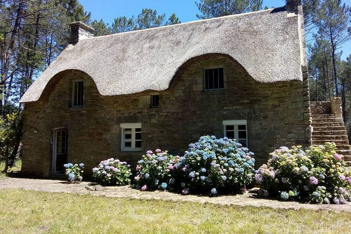 Maison de vacances pour 5 personnes, avec Terrasse et Jardin à Theix