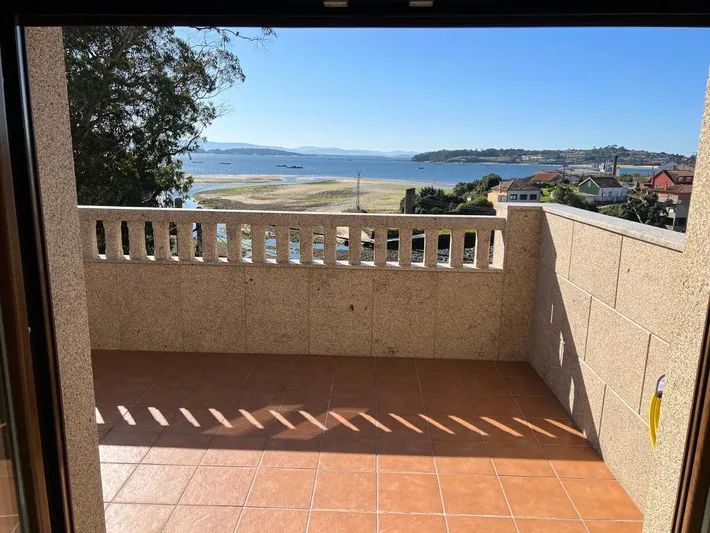 Apartamento de vacaciones para 4 personas, con terraza además de vistas al lago y vistas, Se admiten mascotas - 1