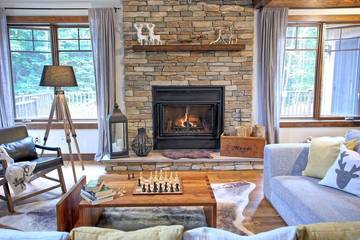 Chalet for 15 Guests in Mont Blanc (Quebec), Quebec, Picture 3