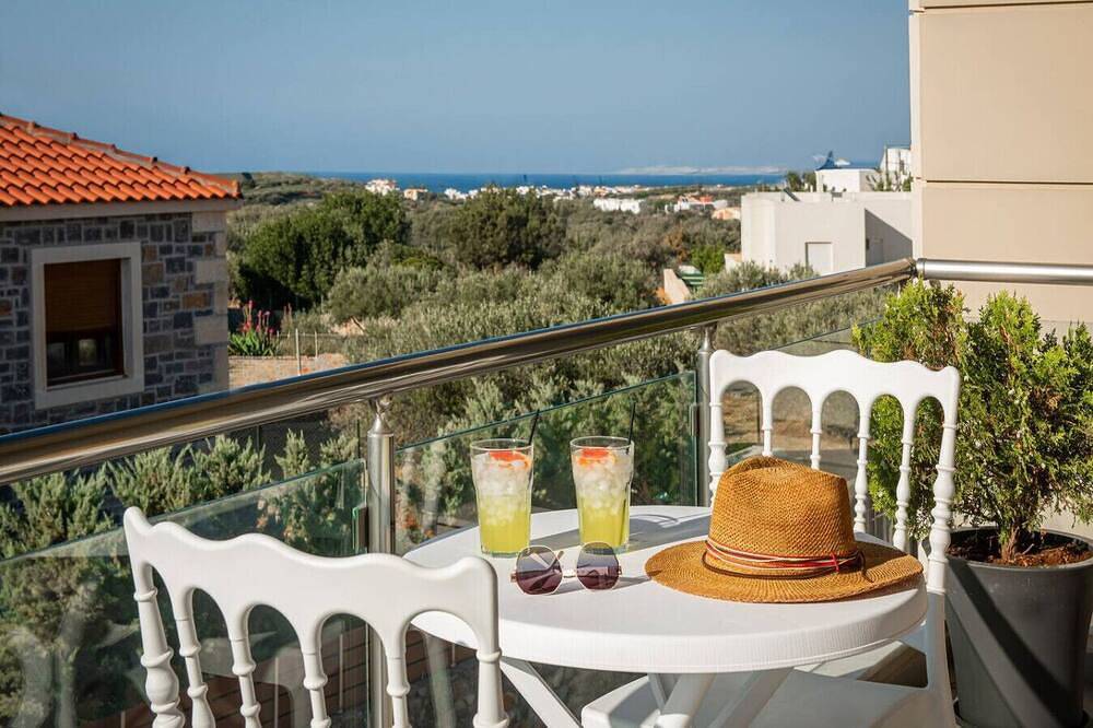 Villa Ira | Luxury 3Br Getaway, foto 8